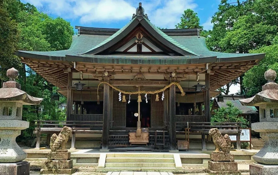 中嶋神社の境内
